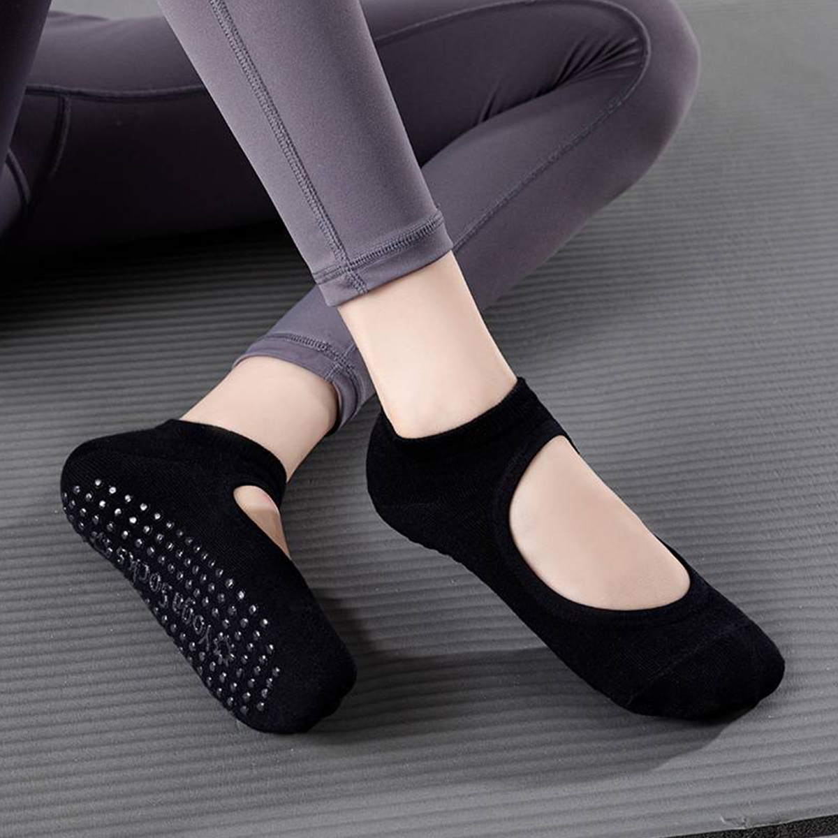 Non-Slip Yoga Socks for Women  - Yoga & Fitness With Denise avaliação e preço